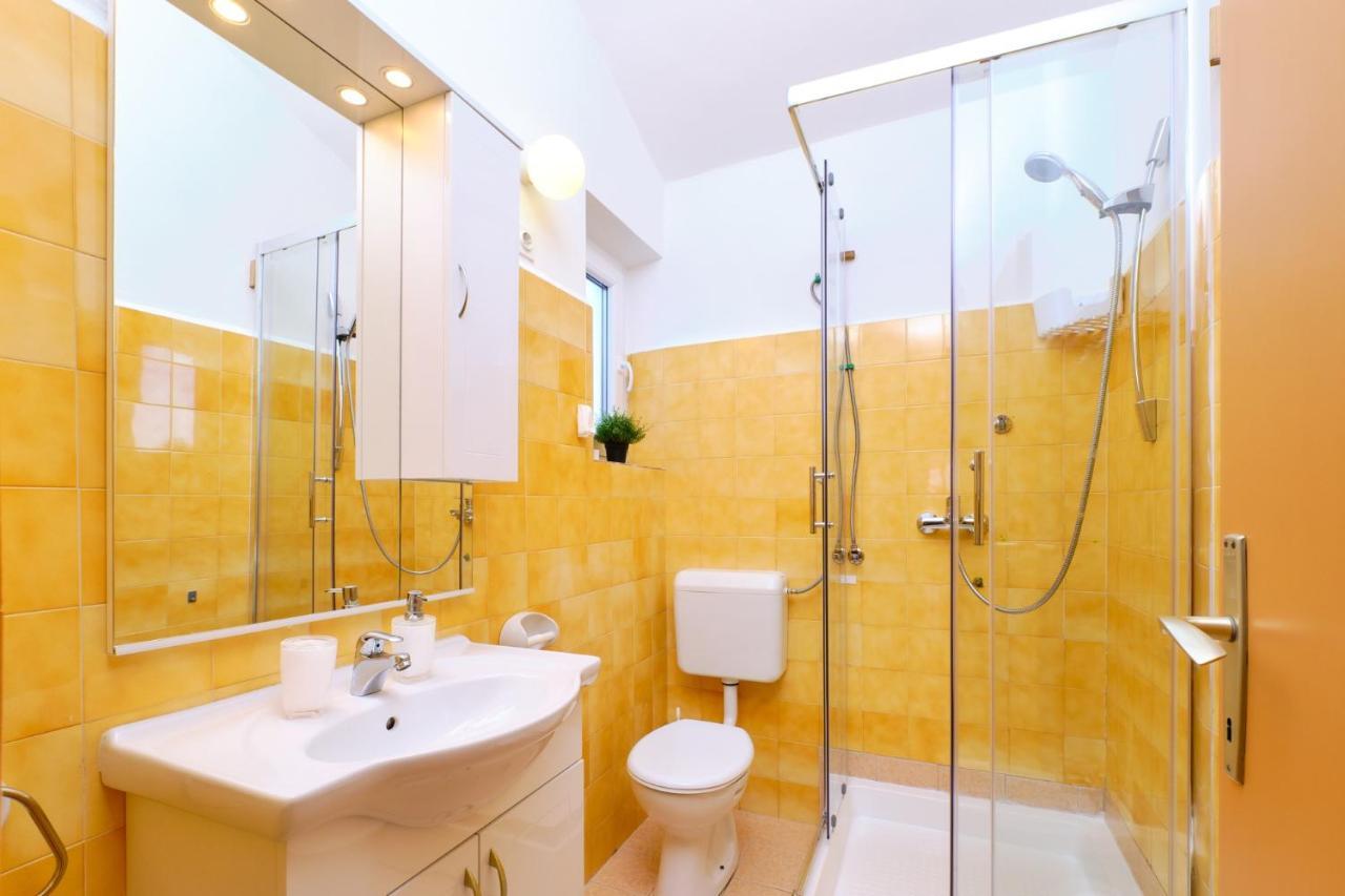 Apartments Vanda Mali Lošinj Esterno foto
